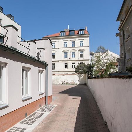 Cozy Apartment In Quiet Courtyard Near Charles Bridge Praha Eksteriør bilde