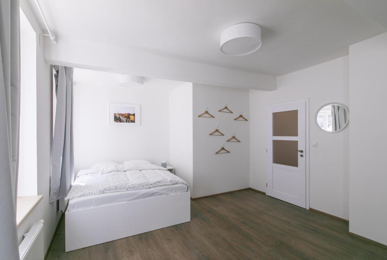Cozy Apartment In Quiet Courtyard Near Charles Bridge Praha Eksteriør bilde