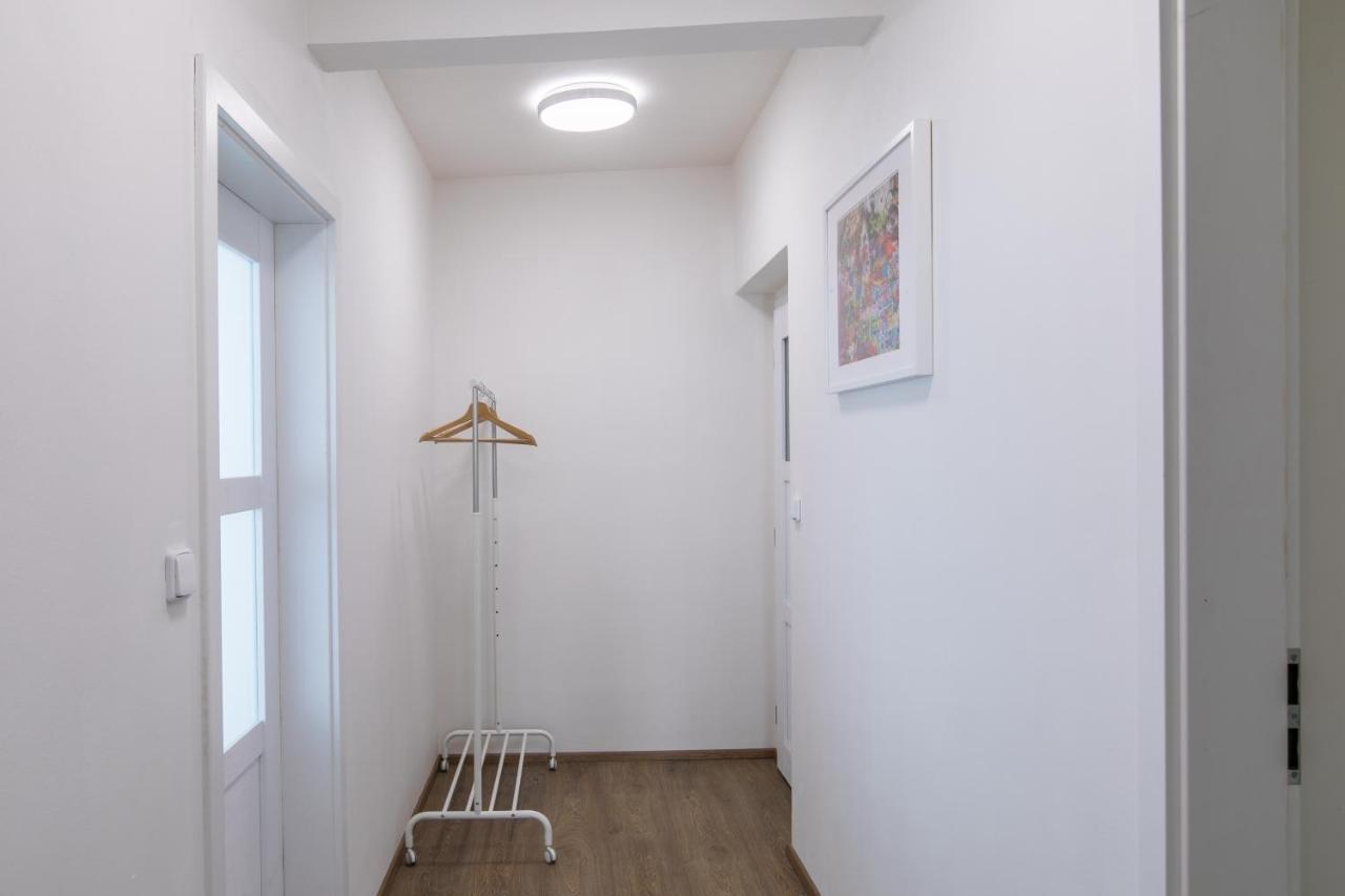 Cozy Apartment In Quiet Courtyard Near Charles Bridge Praha Eksteriør bilde